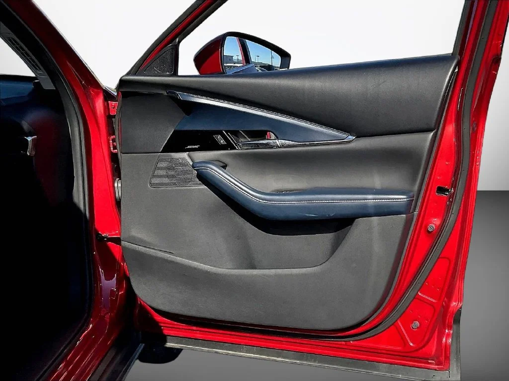 Used 2020 Red Mazda Preferred image 29