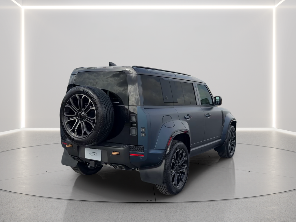 New 2026 Sargasso Blue Land Rover OCTA image 5
