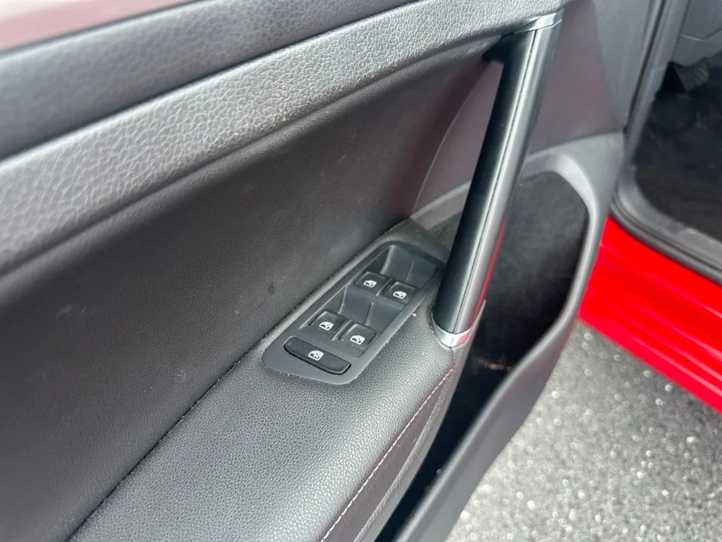 Used 2017 Tornado Red Volkswagen Wolfsburg image 22