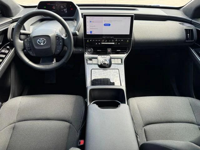Certified Used 2024 WIND CHILL PEARL Toyota XLE image 28