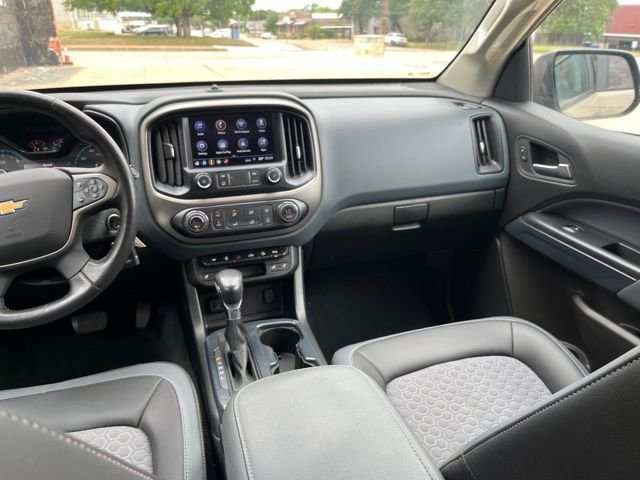 Used 2022 Beige Chevrolet Z71 image 22