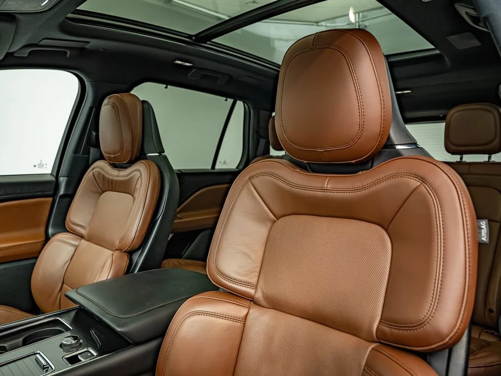 Used 2024 Ceramic Pearl Metallic Tri-Coat Lincoln Reserve image 33