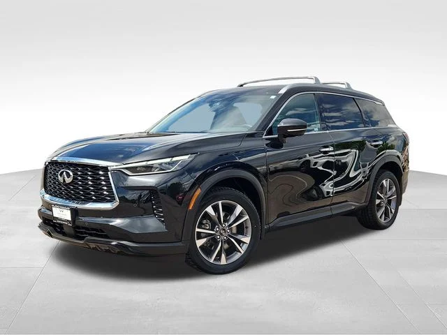 Certified Used 2023 Mineral INFINITI LUXE image 1