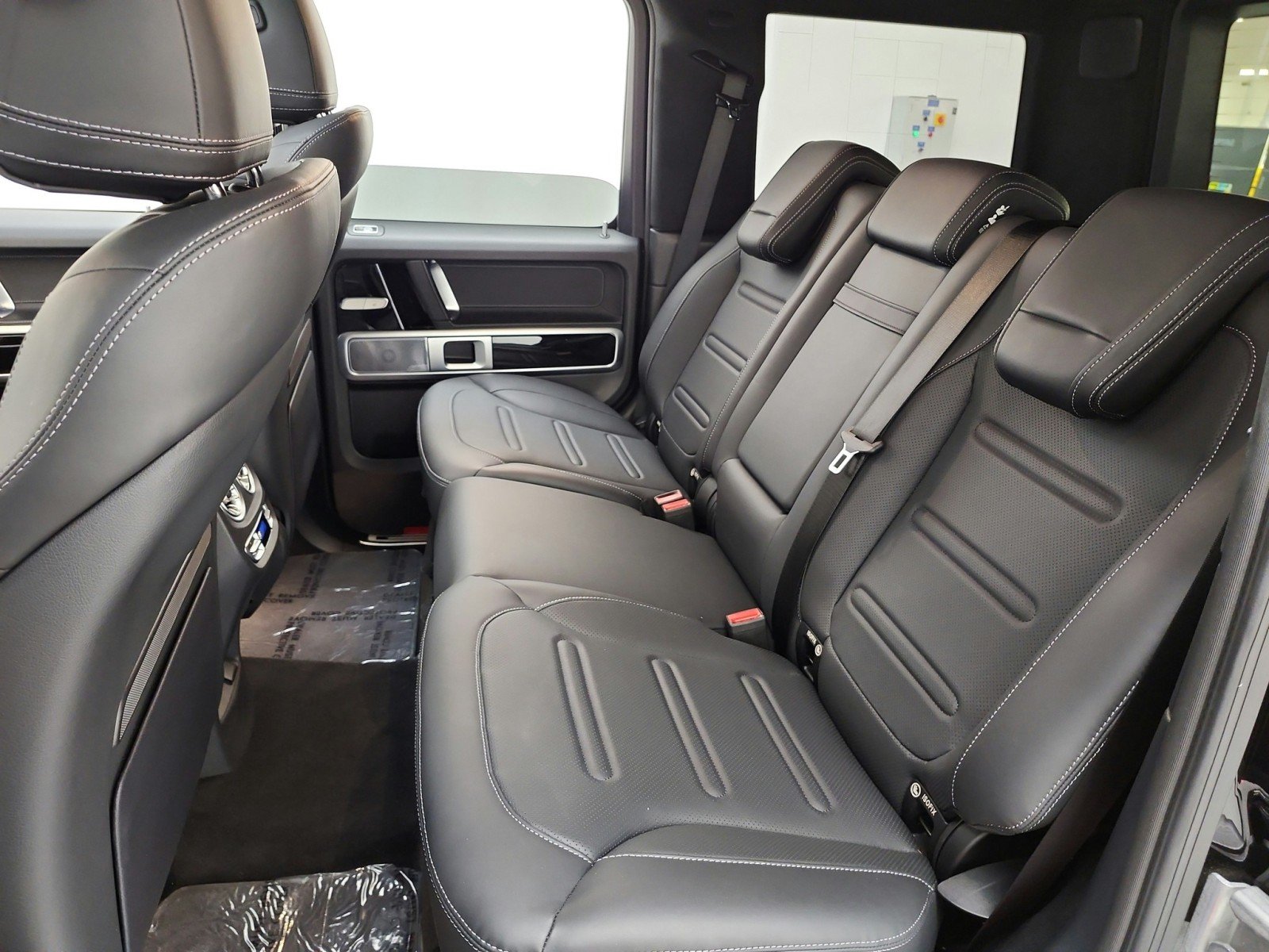 Certified Used 2025 Obsidian Black Metallic Mercedes-Benz G 550 SUV image 16