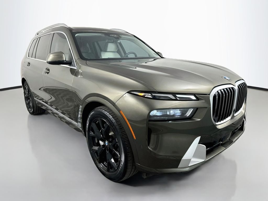 Certified Used 2024 Manhattan Green Metallic BMW xDrive40i image 3