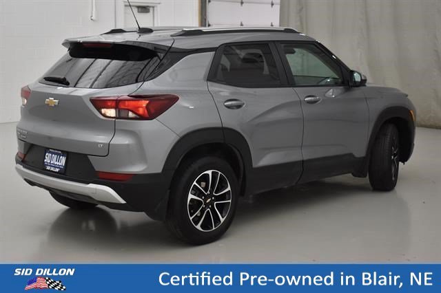 Used 2025 Sterling Gray Metallic Chevrolet LT image 12