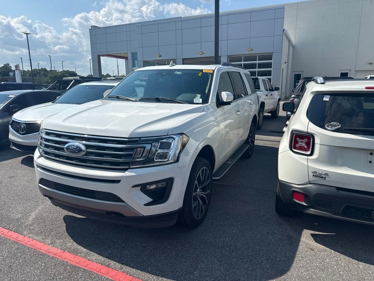 Used 2021 White Ford XLT image 1