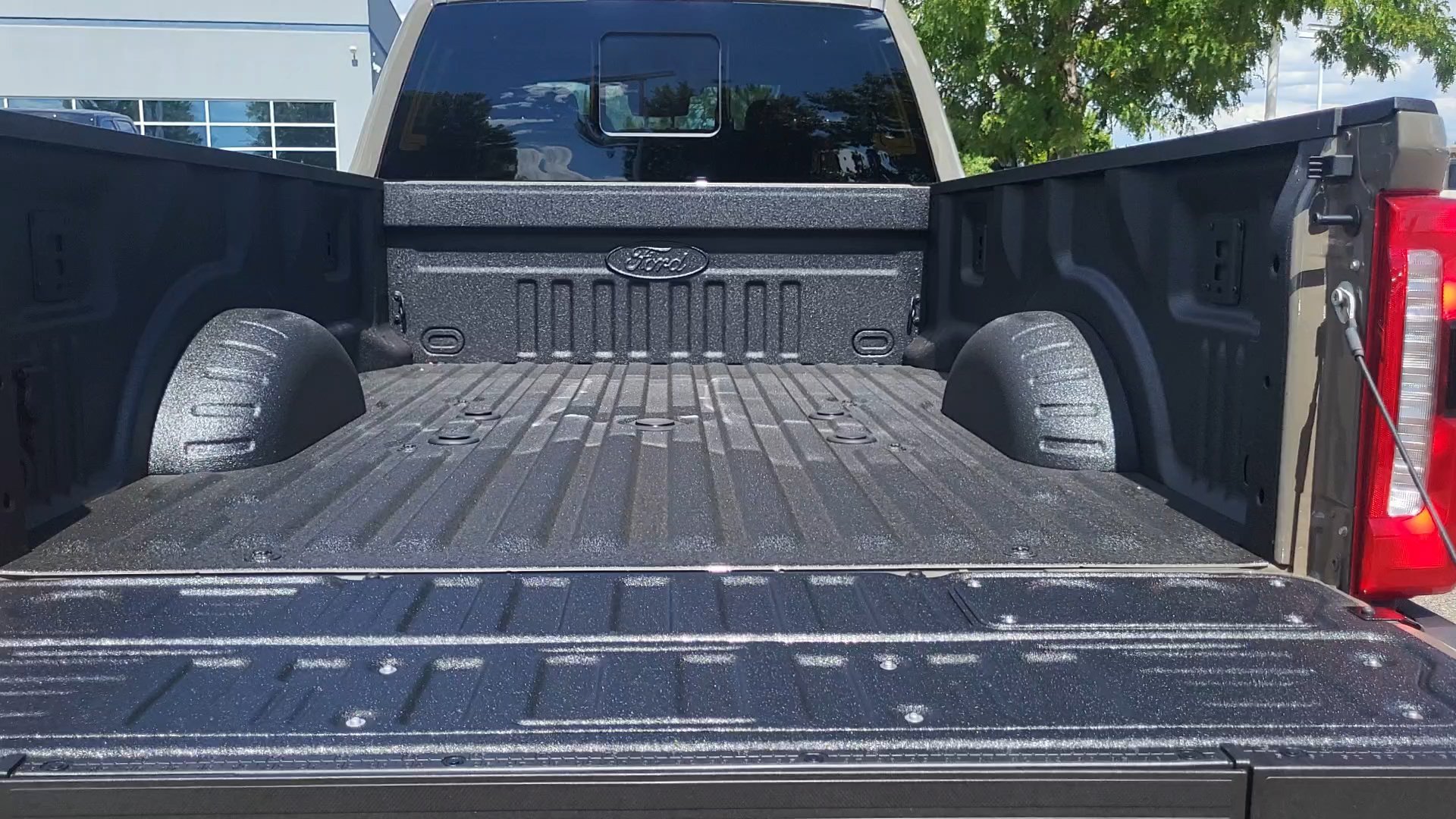 New 2026 Marsh Gray Ford LARIAT image 24