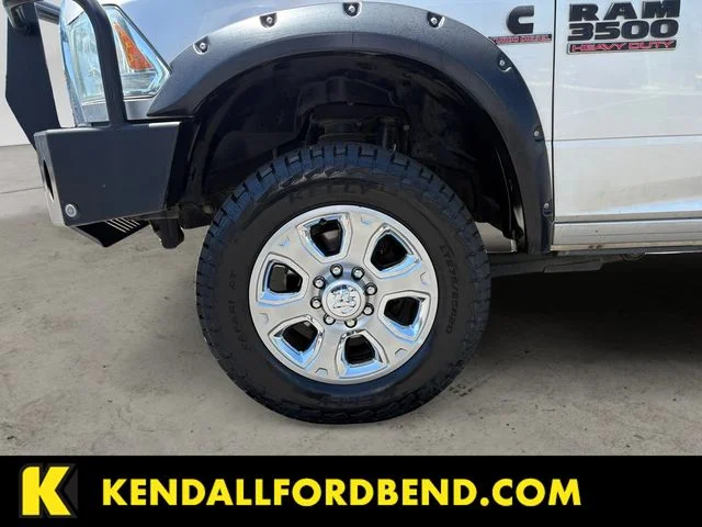 Used 2016 Bright Silver Clearcoat Metallic Ram Laramie image 9