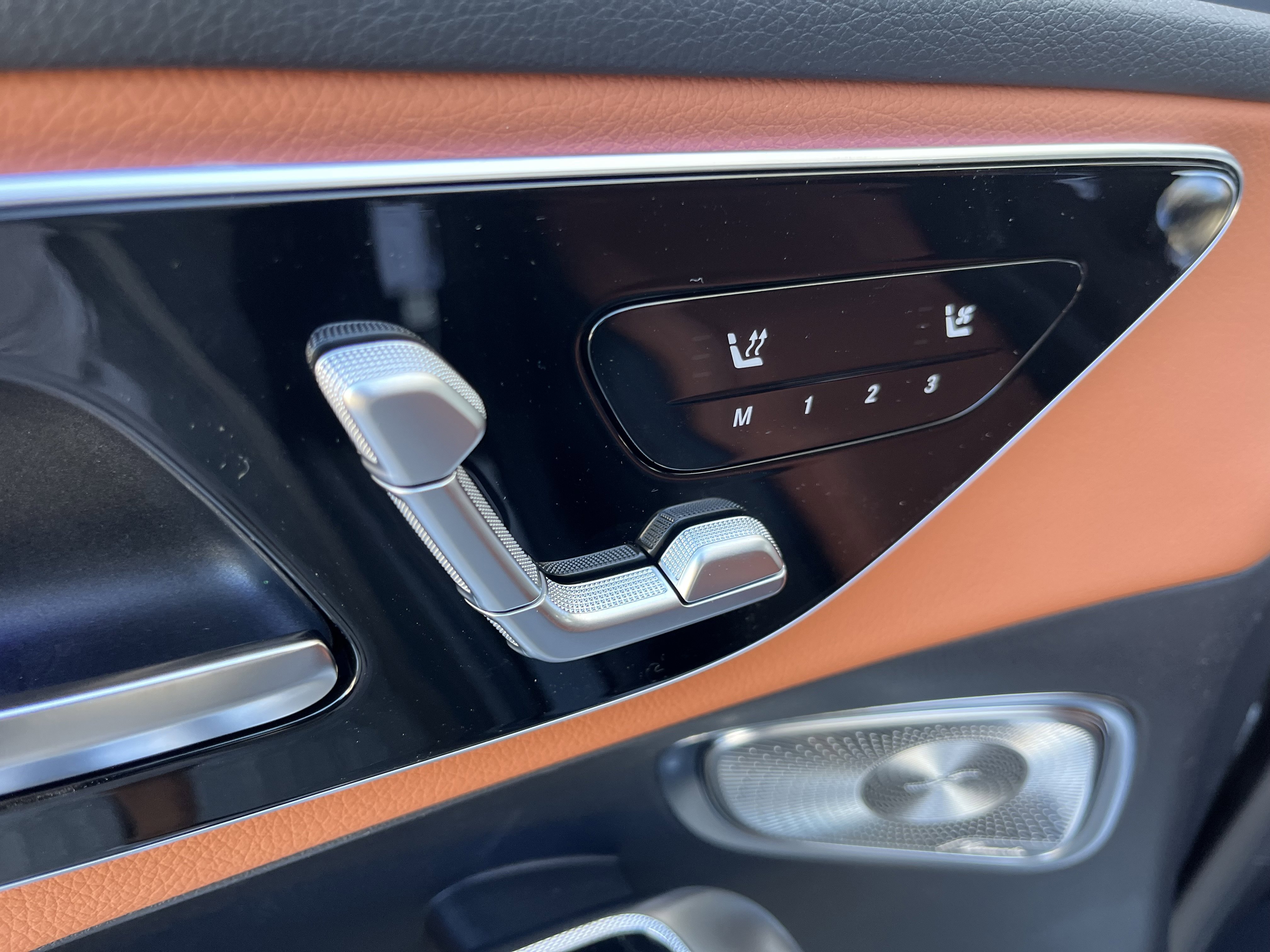 New 2026 Graphite Grey Metallic Mercedes-Benz GLC 300 image 14