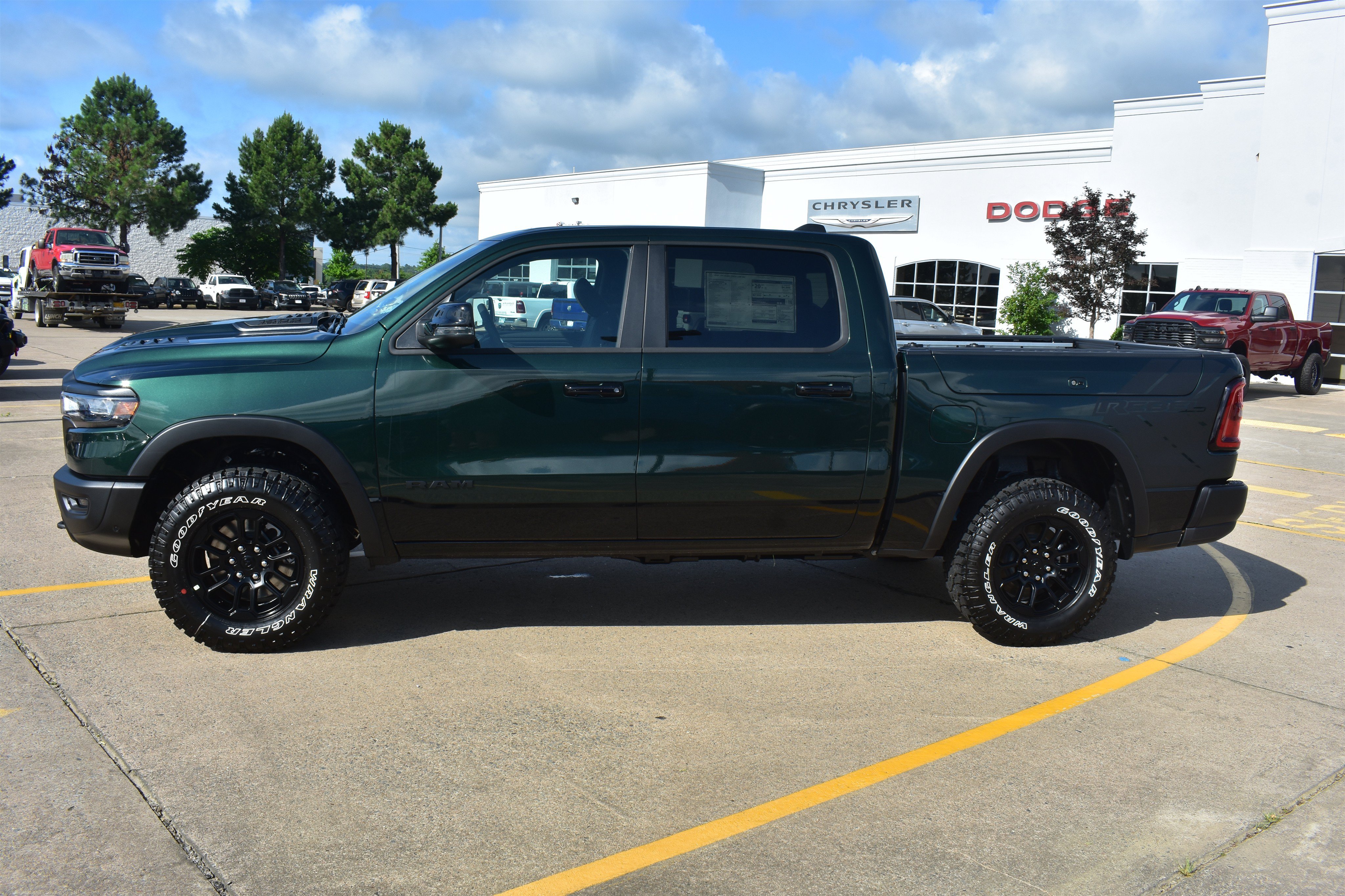 New 2026 Serrano-Green Metallic Exterior Paint RAM Rebel image 10