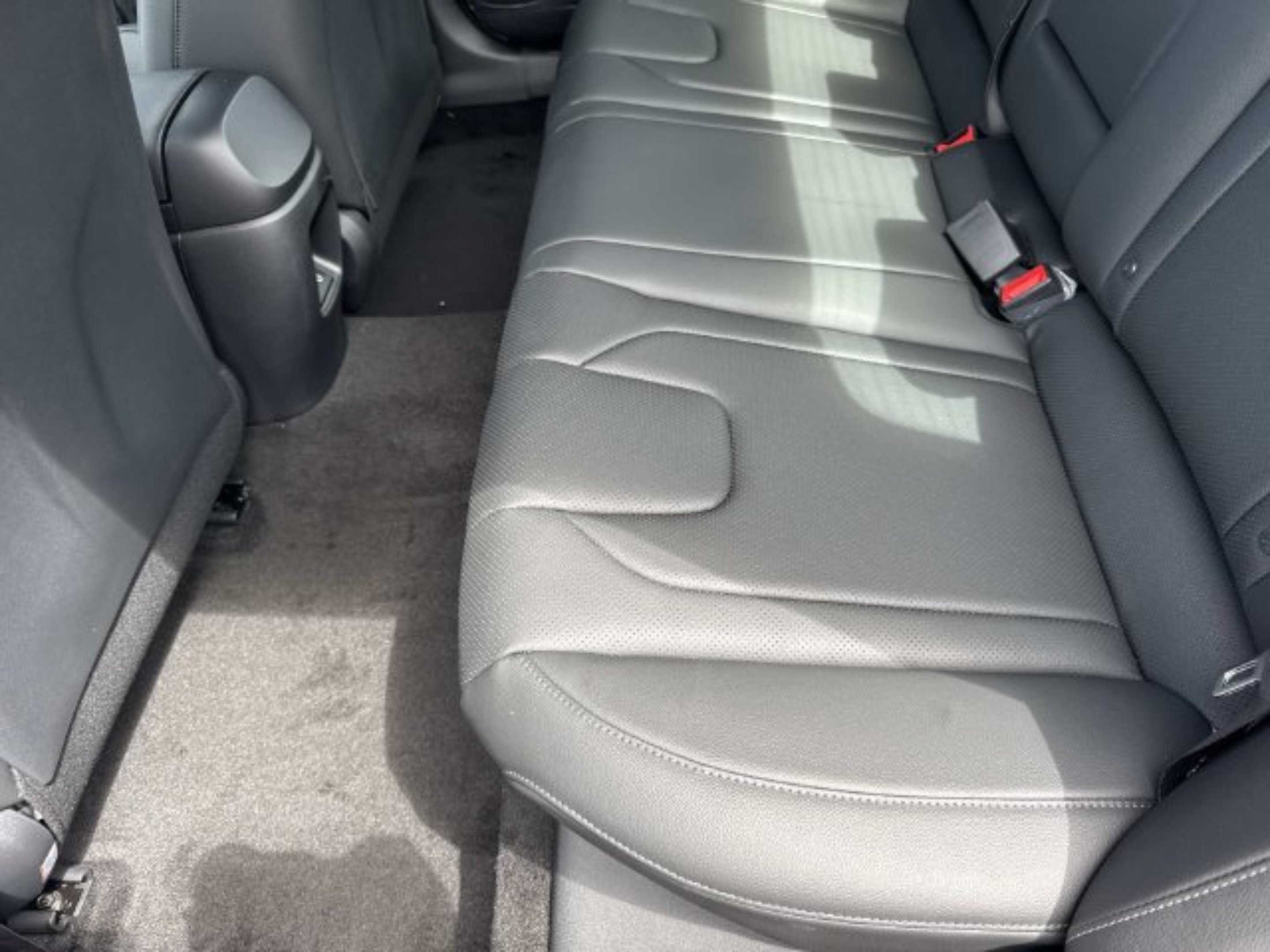 New 2026 Amazon Gray Hyundai SEL Sport Plus image 9
