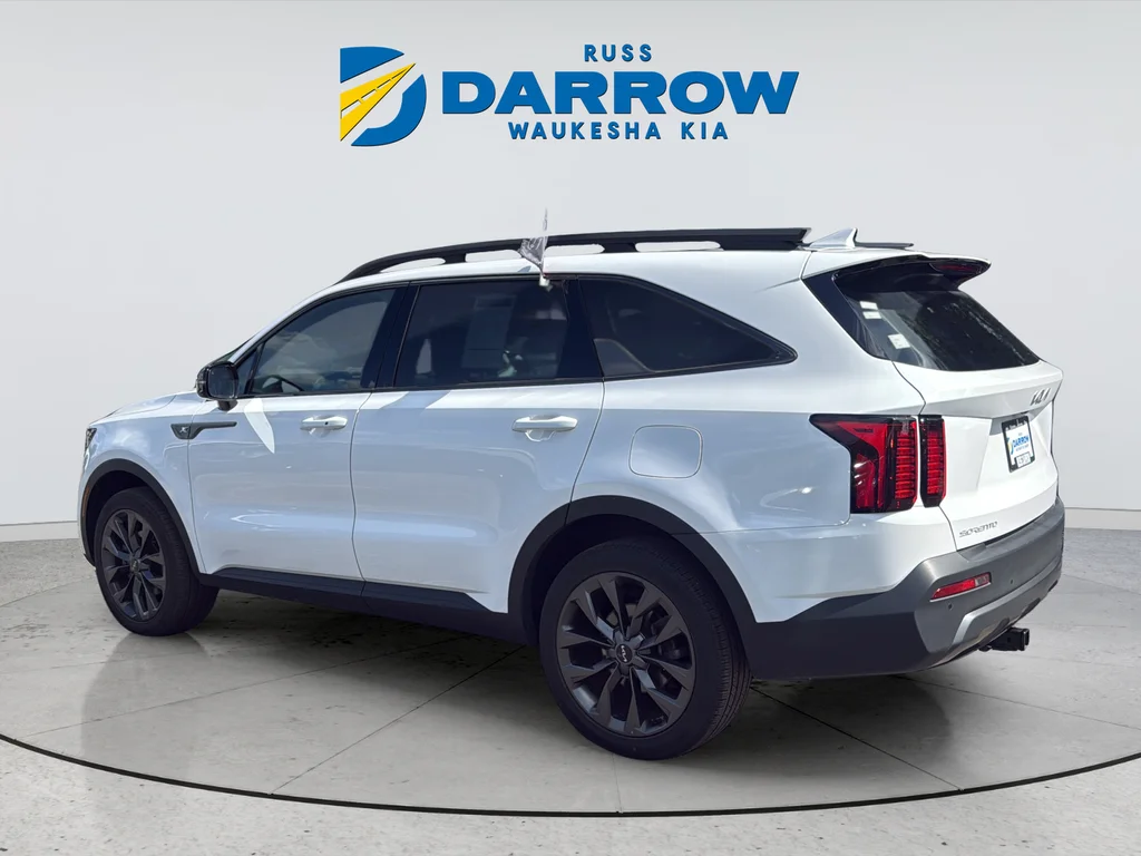 Used 2023 White Kia X-Line EX image 3
