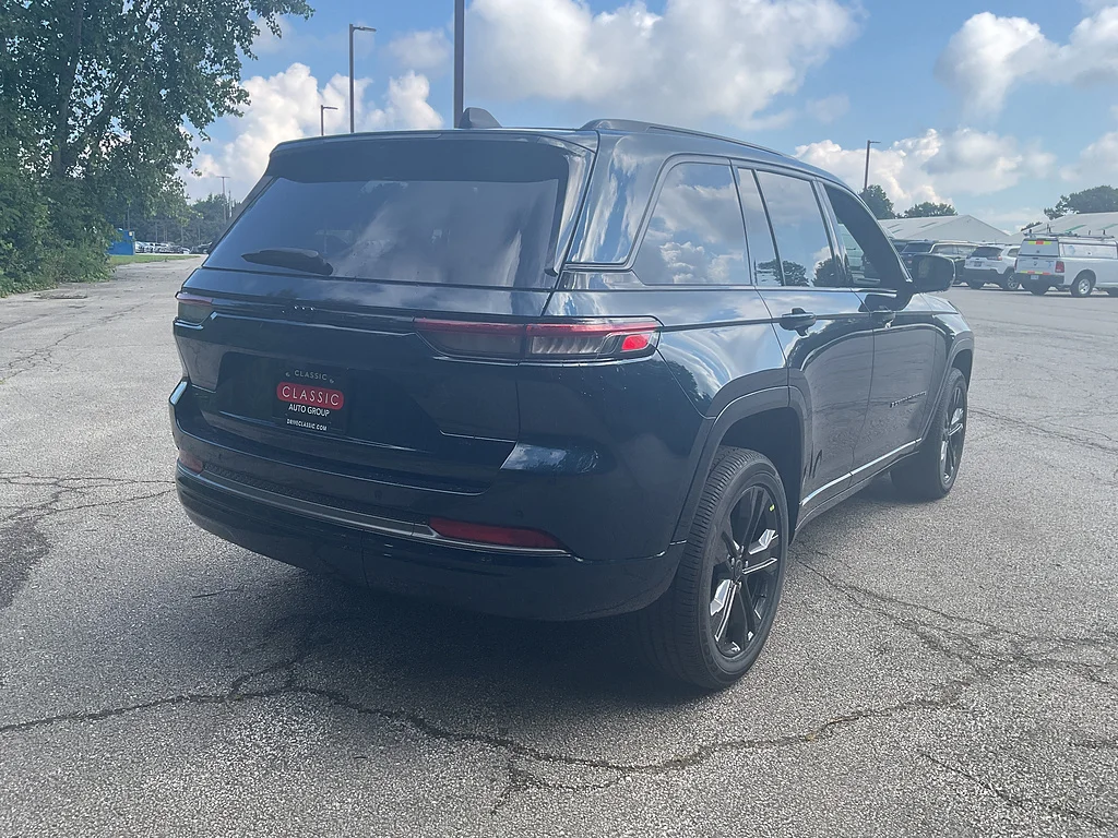 New 2027 Fathom Blue Pearlcoat Jeep Limited Reserve image 7