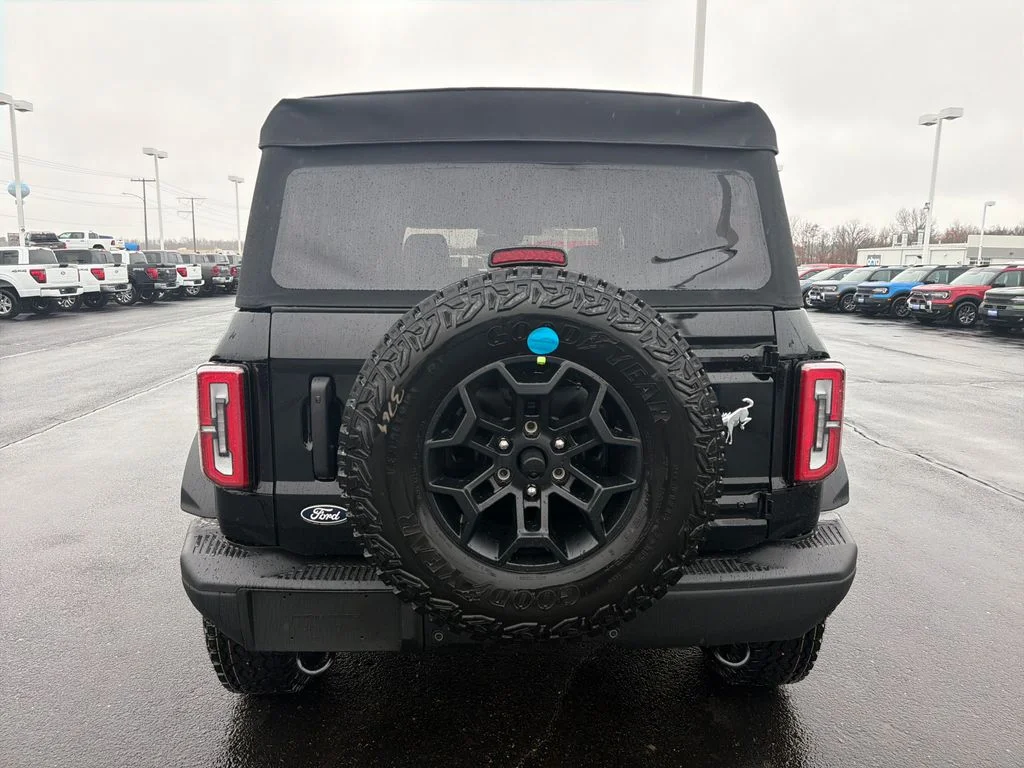 New 2026 Black Ford Badlands image 4