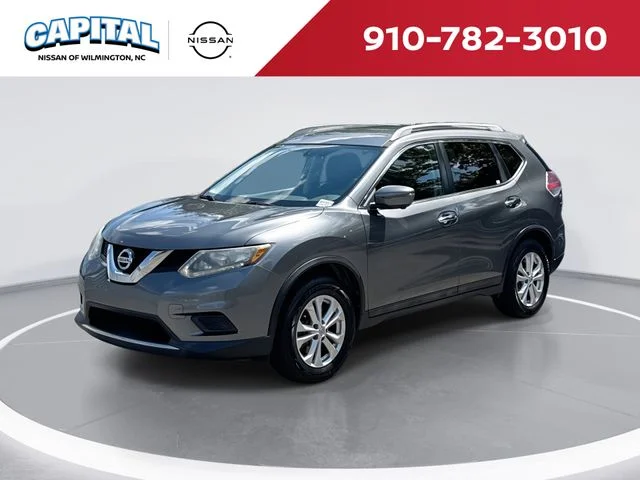 Used 2016 Gray Nissan SV image 1