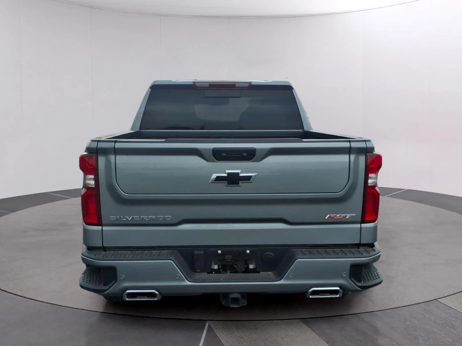 Used 2026 Sterling Gray Metallic Chevrolet RST image 4