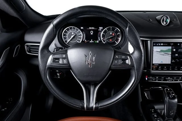 Used 2021 Nero Maserati  image 35