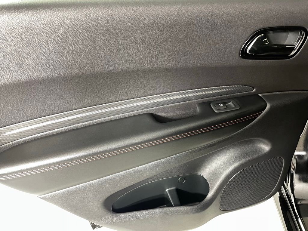 New 2026 Diamond Black Clear-Coat Exterior Paint Dodge GT image 35