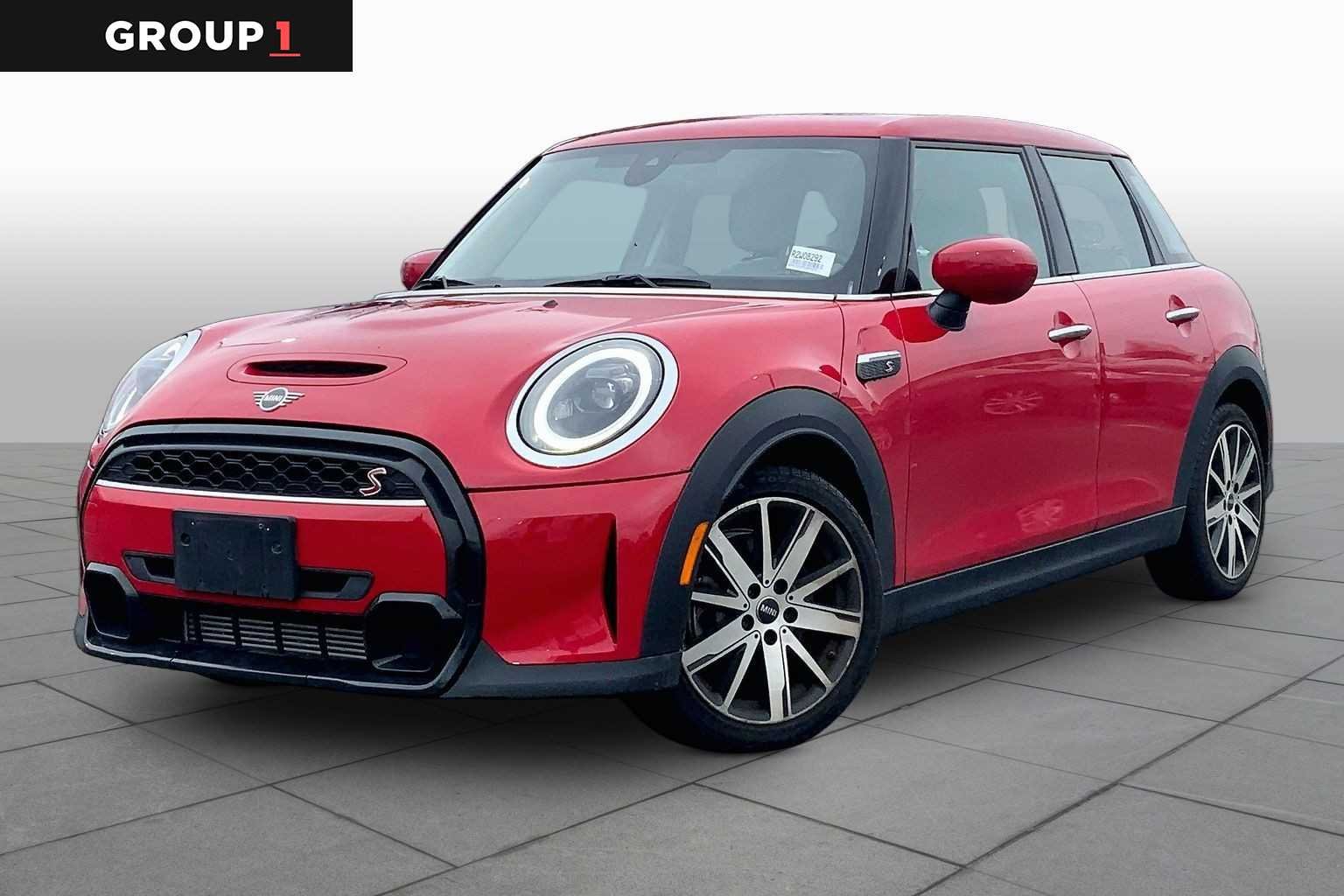 2024 MINI Hardtop Cooper S's photo