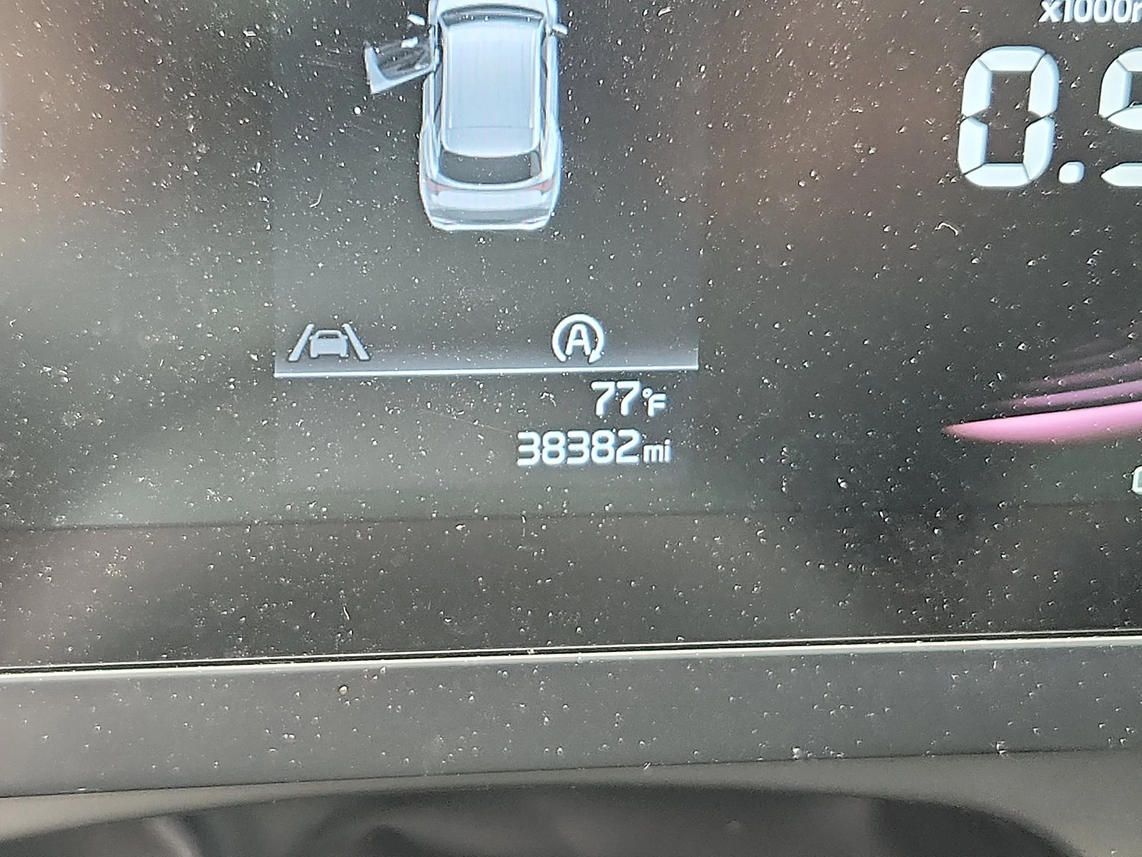 Used 2024 Snow White Pearl Kia LX image 19