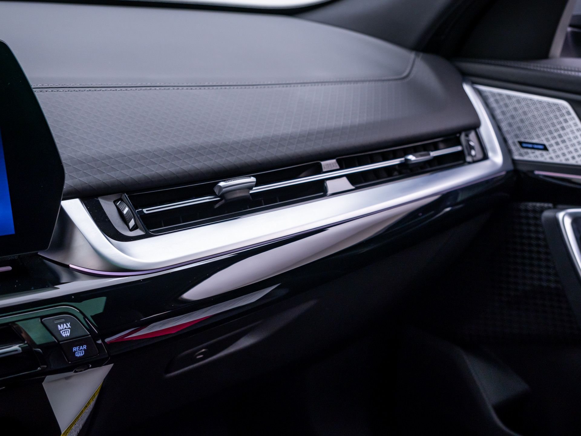 Certified Used 2025 Skyscraper Grey Metallic BMW xDrive28i image 31