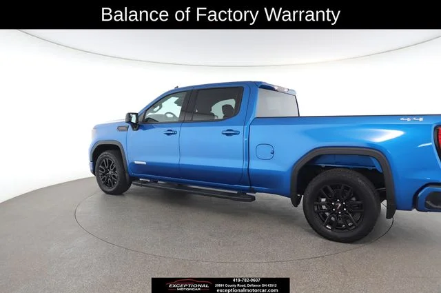Used 2023 Blue GMC Elevation image 10