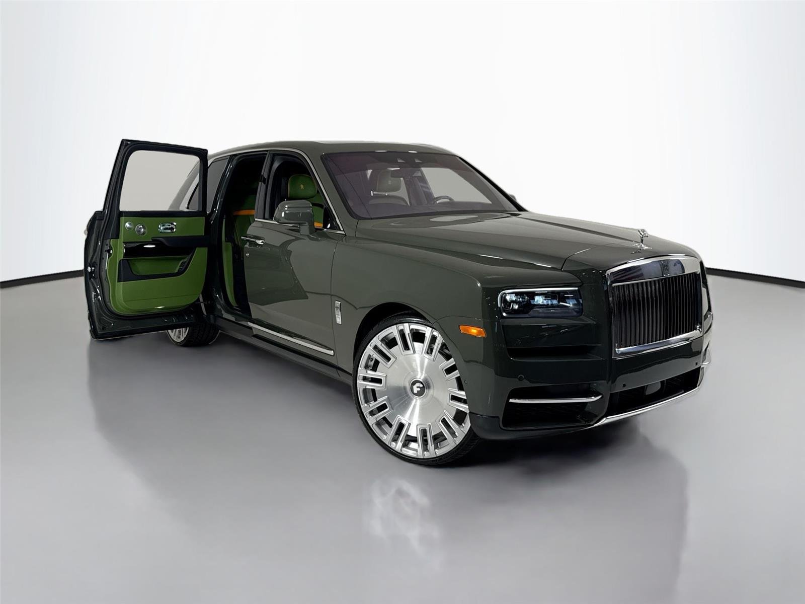 Used 2024 Silver Rolls-Royce  image 42