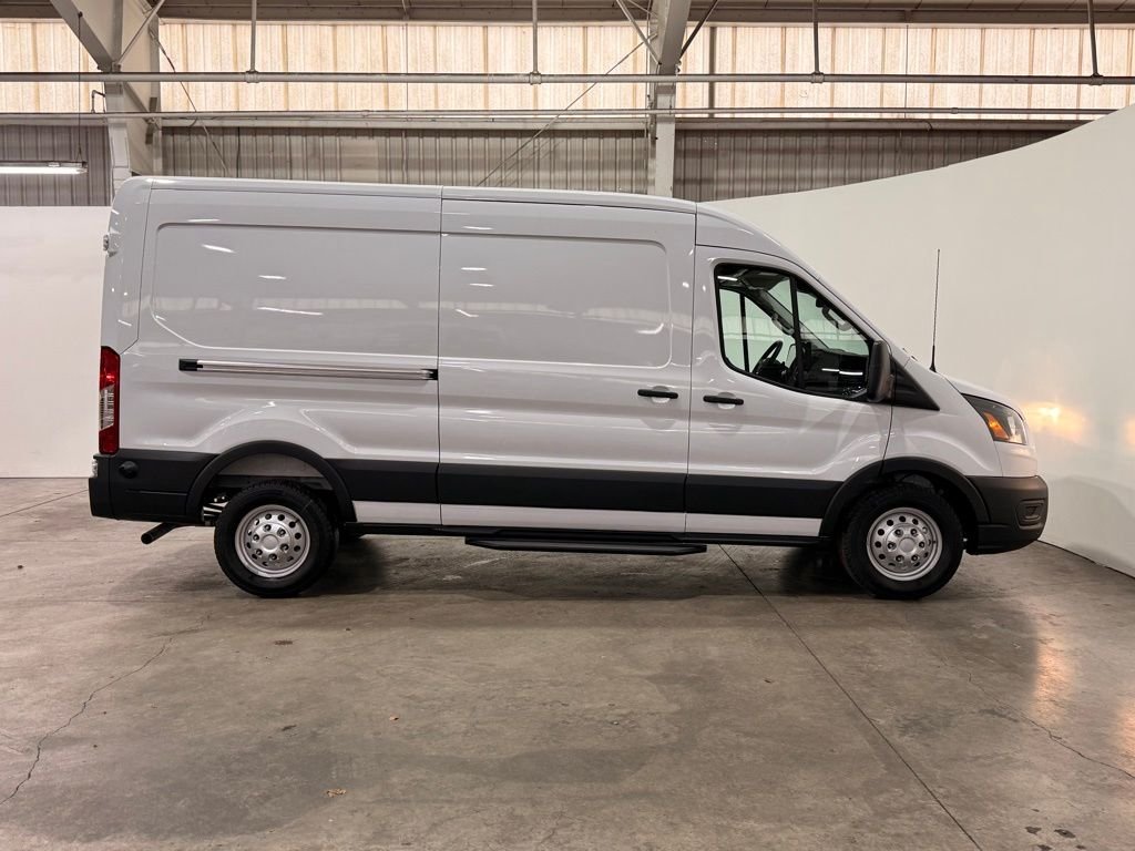 New 2026 White Ford Base image 9
