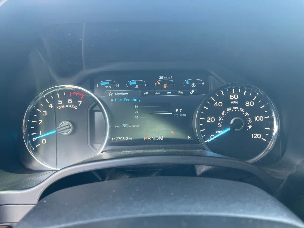 Used 2018 Shadow Black Ford LARIAT image 18