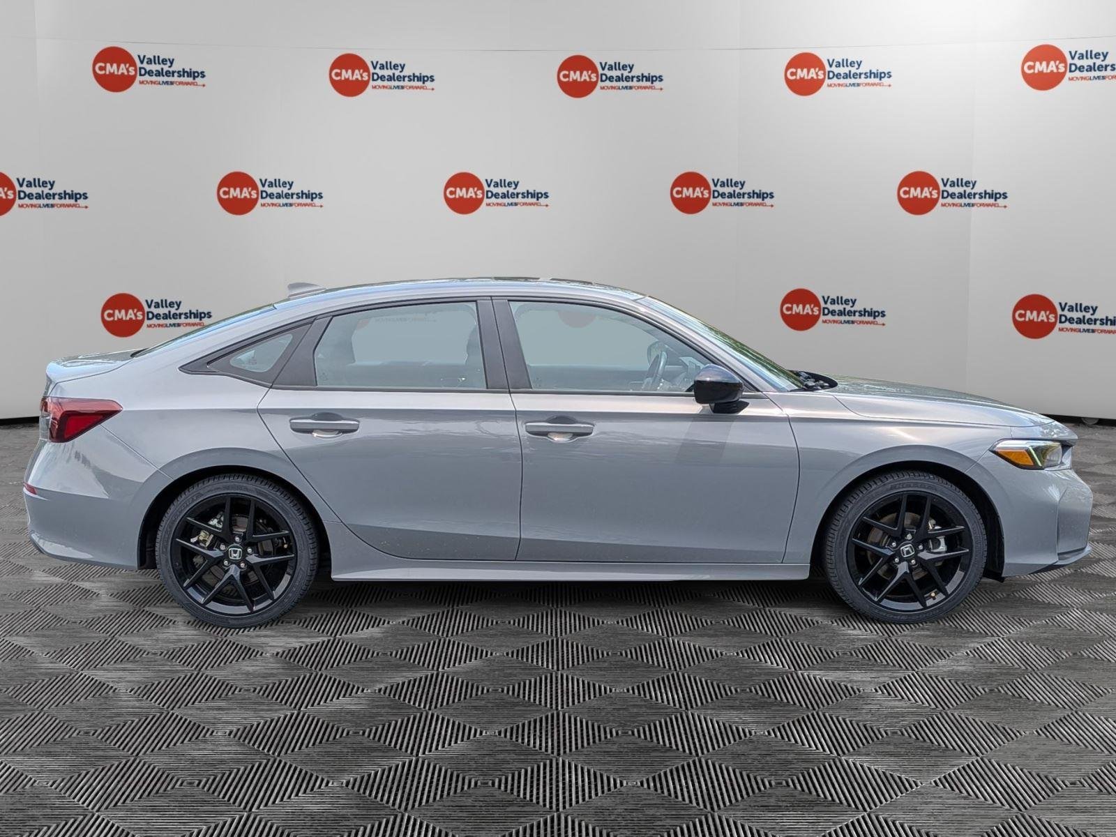 Used 2025 Urban Gray Pearl Honda Sport image 4