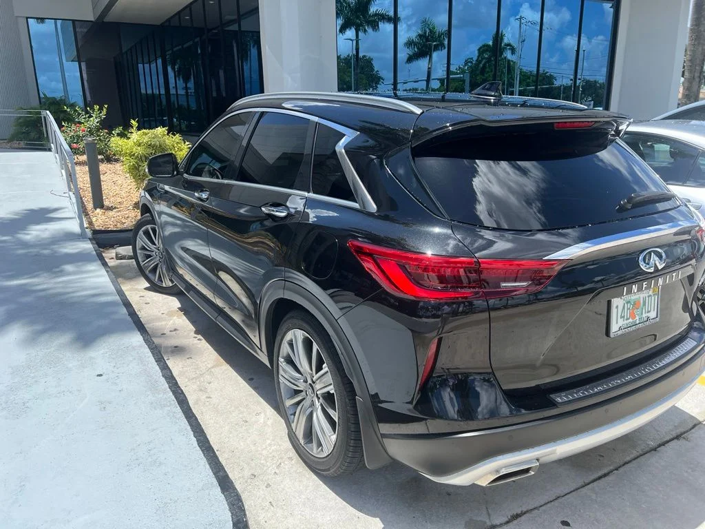 Used 2022 Mineral Black INFINITI Sensory image 6