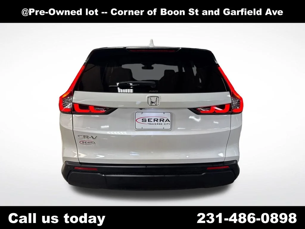 Used 2023  Honda EX-L image 4