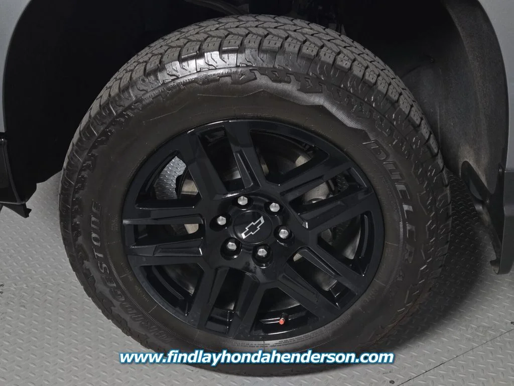 Used 2025 Sterling Gray Metallic Chevrolet LT Trail Boss image 9