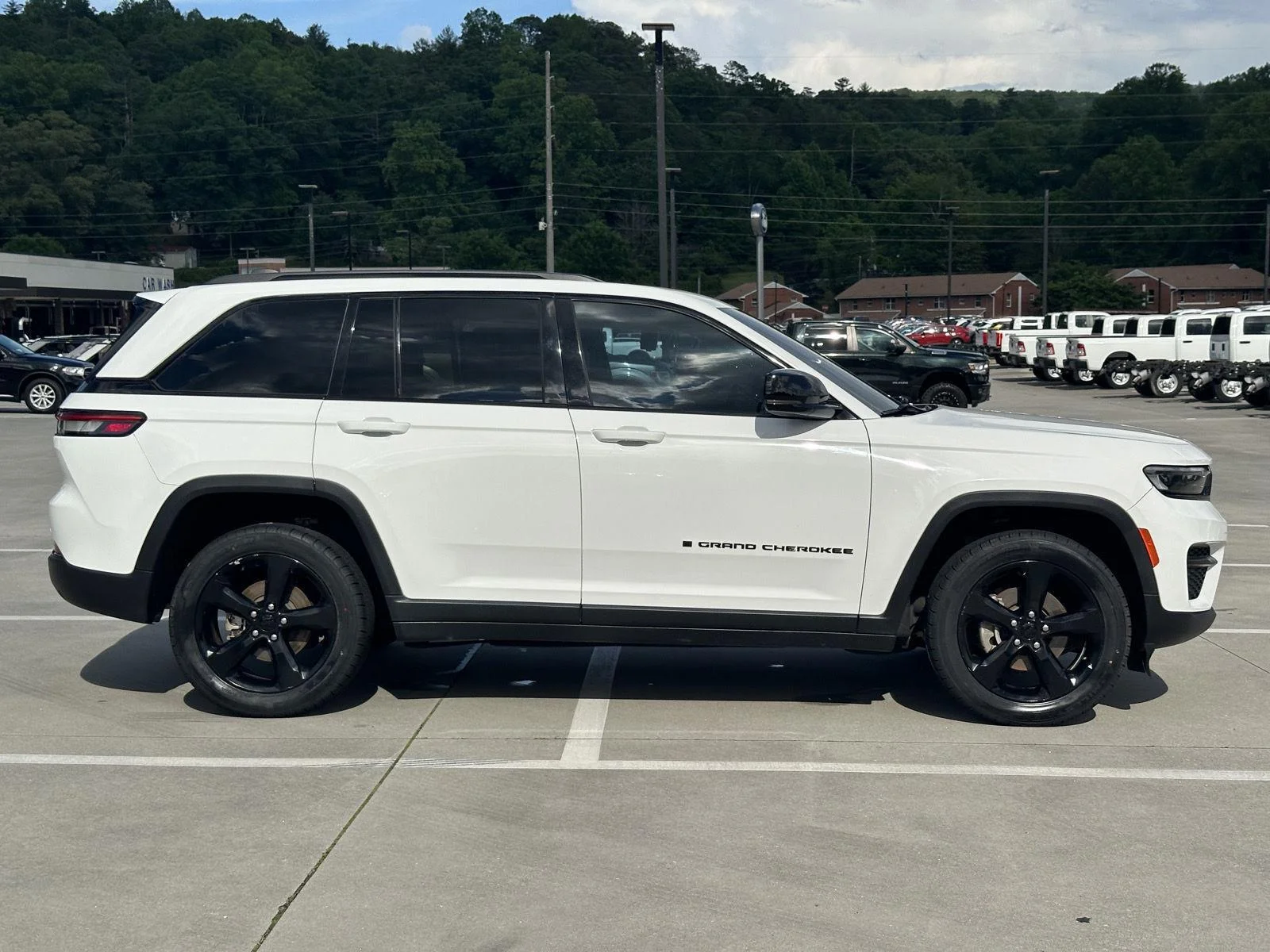Used 2023 Bright White Clearcoat Jeep Altitude image 8