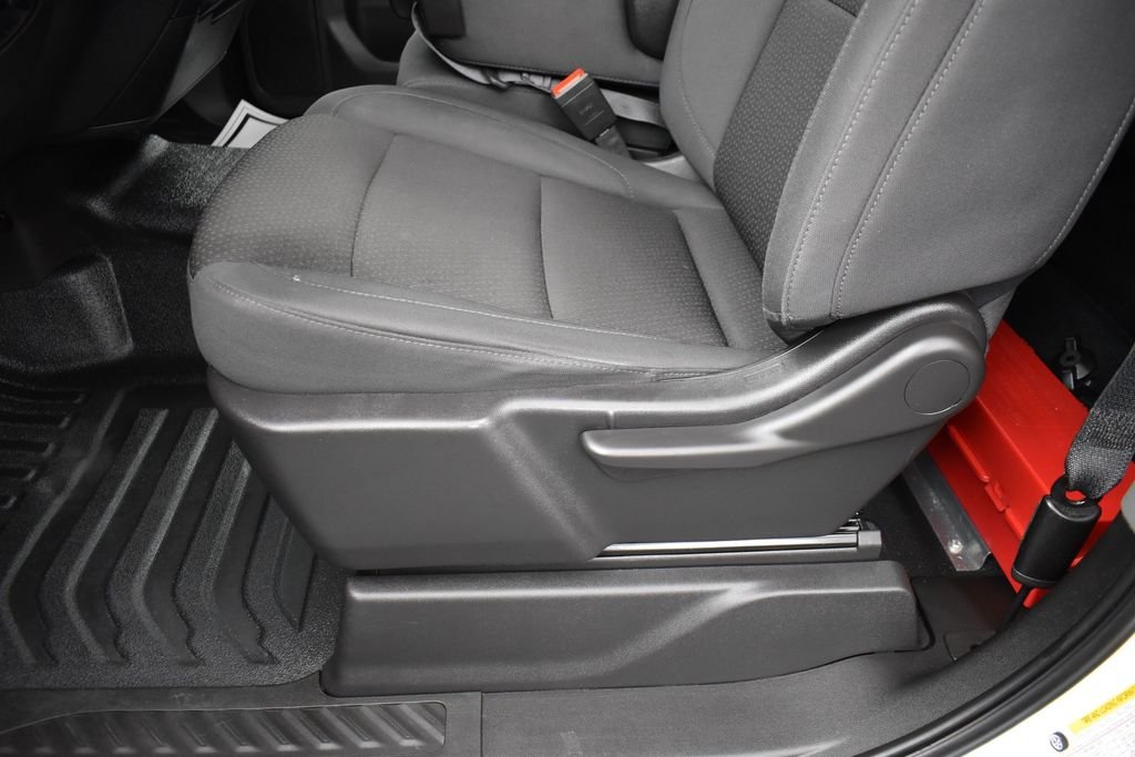 Used 2025 Summit White Chevrolet WT image 8