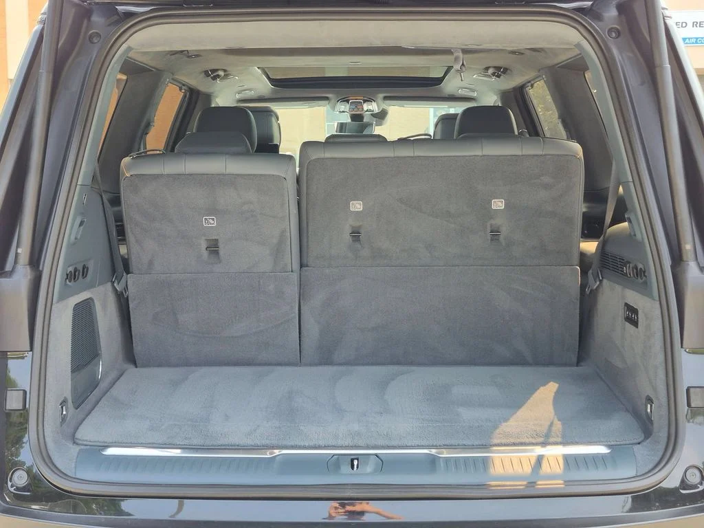 Used 2022 Black Jeep Series II image 7