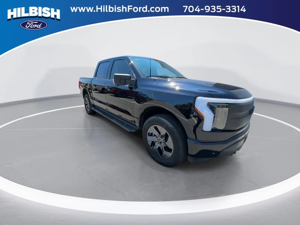 Used 2025 Black Ford Flash image 2