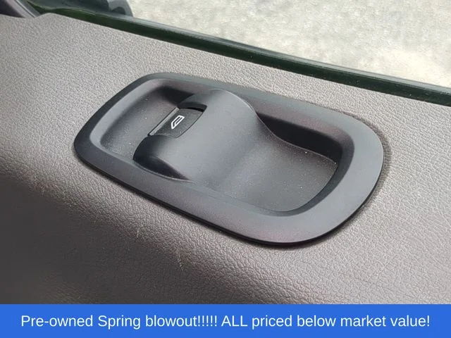 Used 2021 White Ford XL image 38