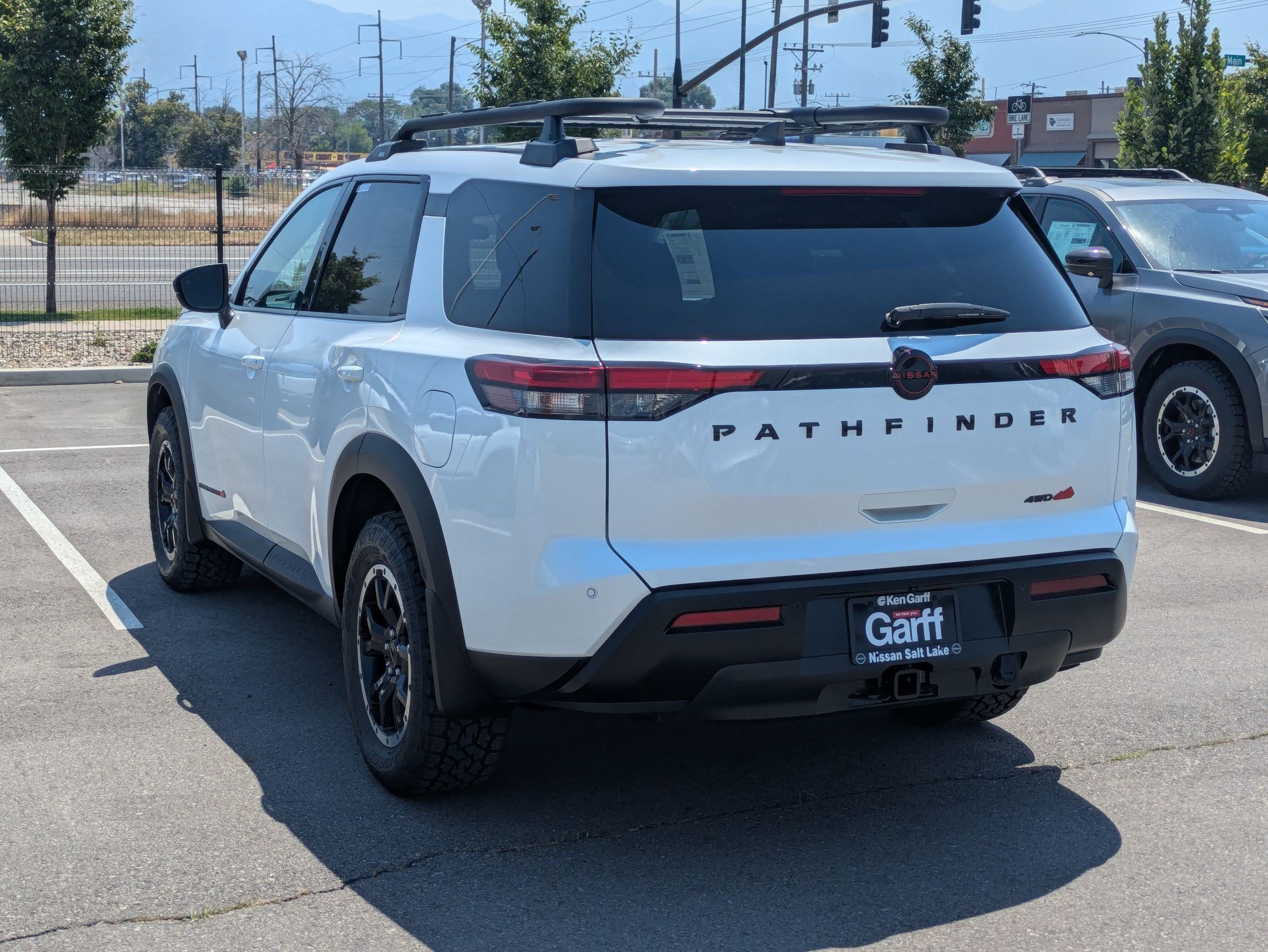 New 2026 Everest White Pearl Tricoat Nissan Rock Creek image 5