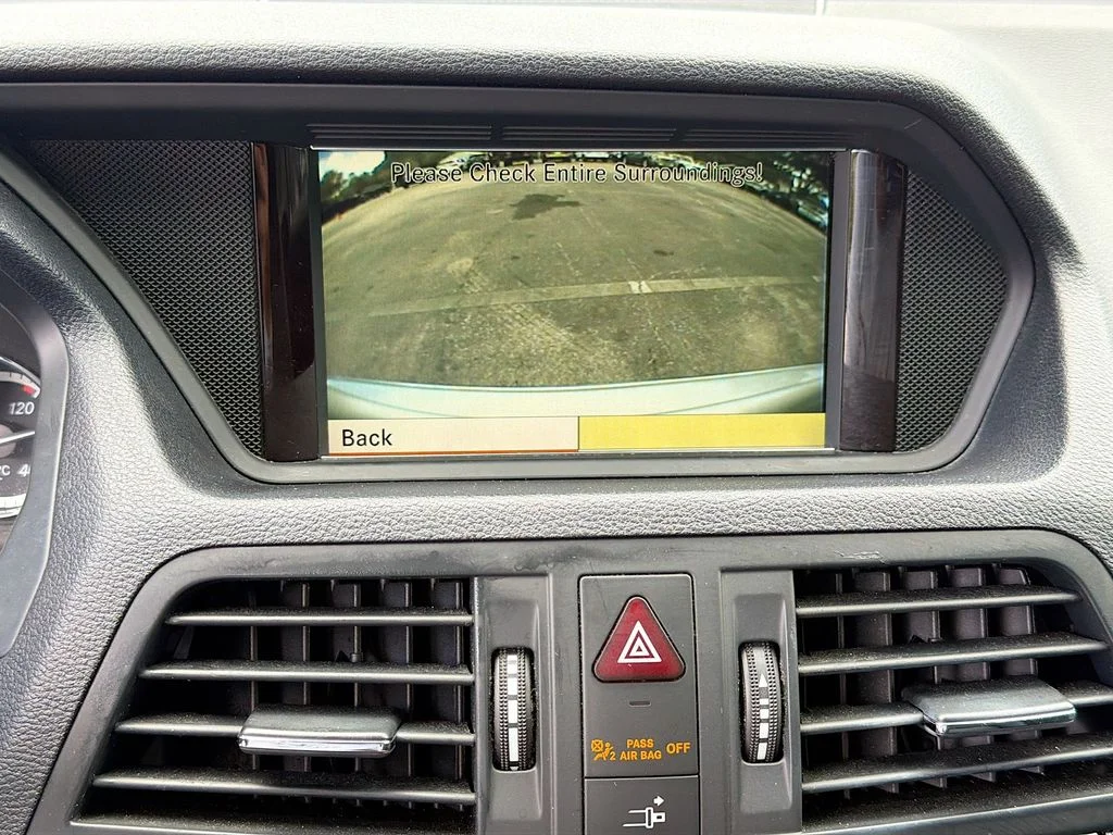 Used 2012  Mercedes-Benz E 350 image 28