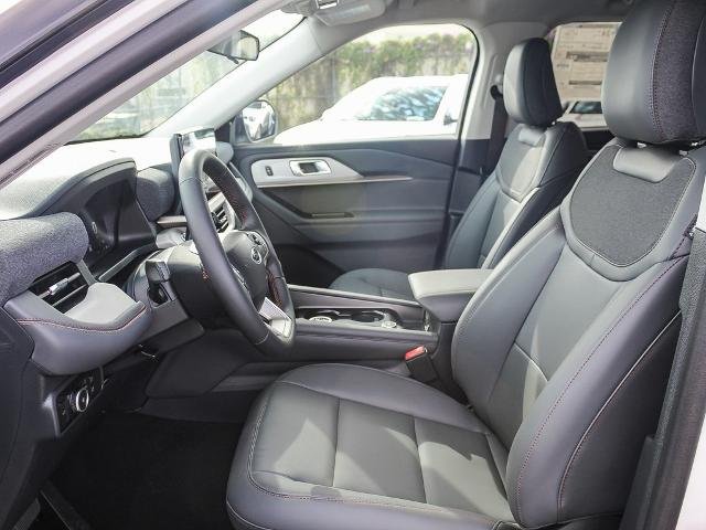 New 2026 Star White Metallic Tri-Coat Ford Active image 71