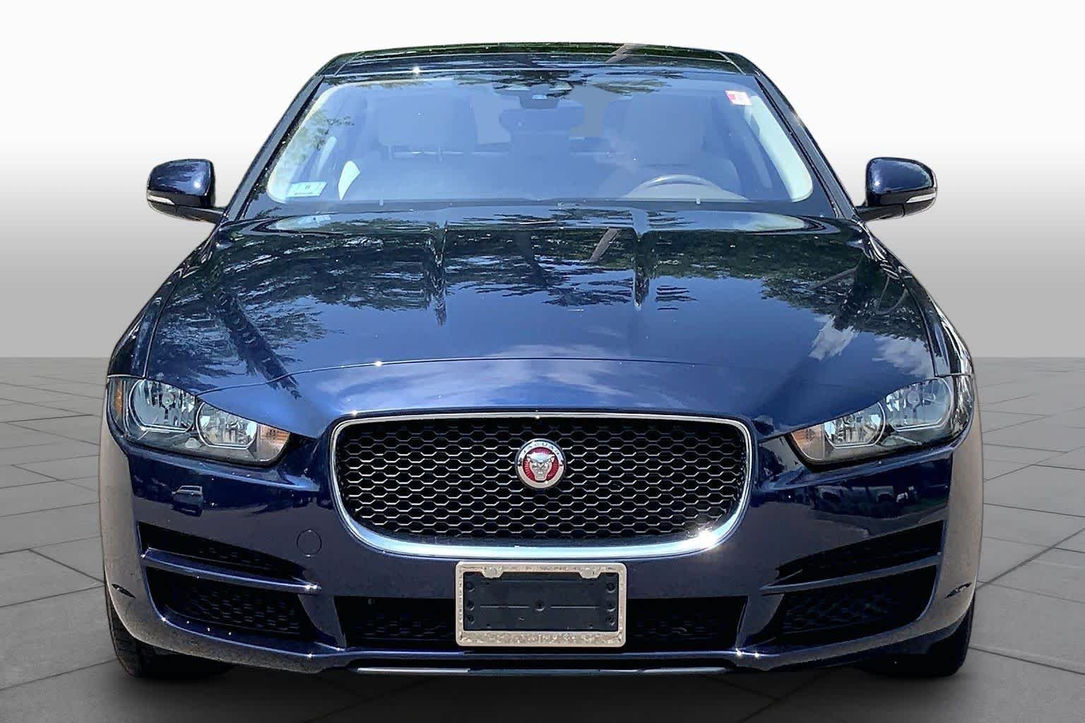 Pre-Owned 2019 Jaguar XE 25t Premium