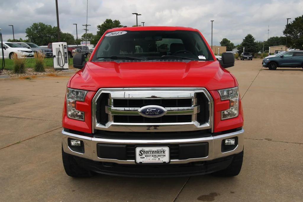 Used 2015 Red Ford XLT image 2