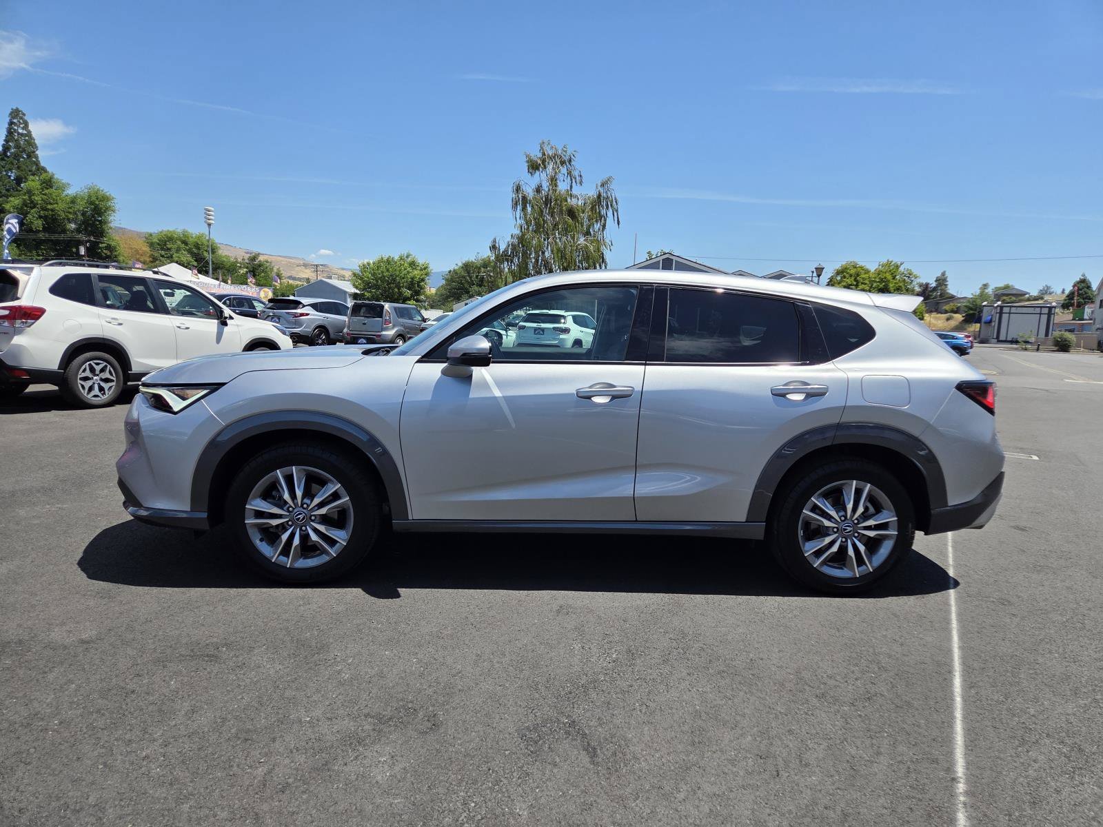 2025 Acura ADX Base - Photo 8