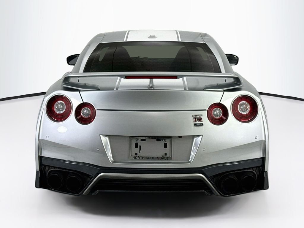 Used 2020 Super Silver Nissan Premium image 6