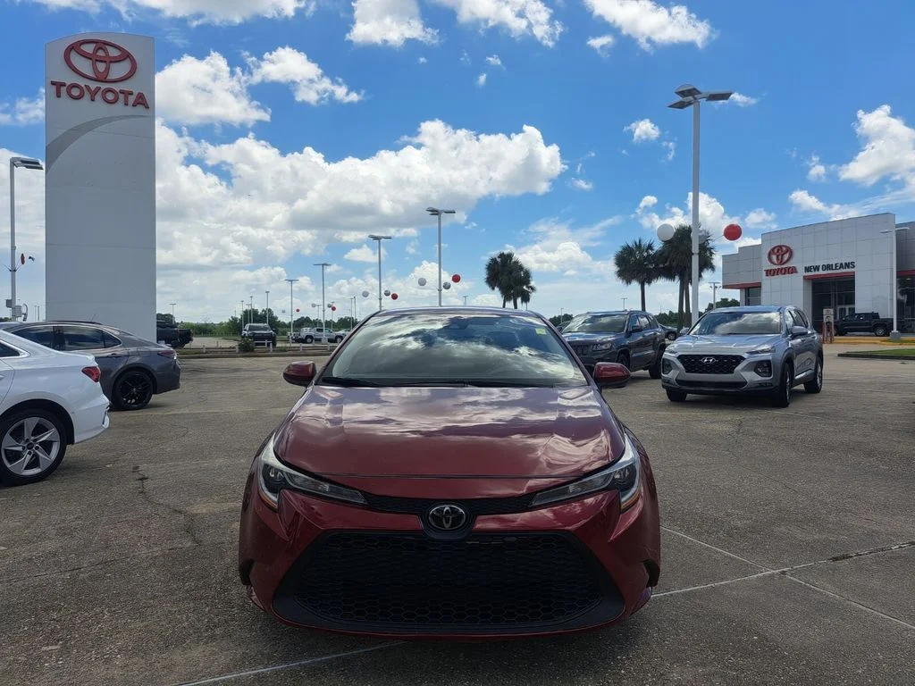 Used 2022 Red Toyota LE image 2