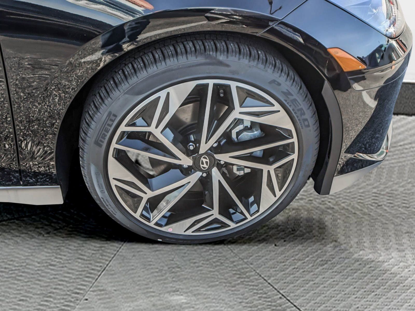 New 2024 Black Hyundai SEL image 9