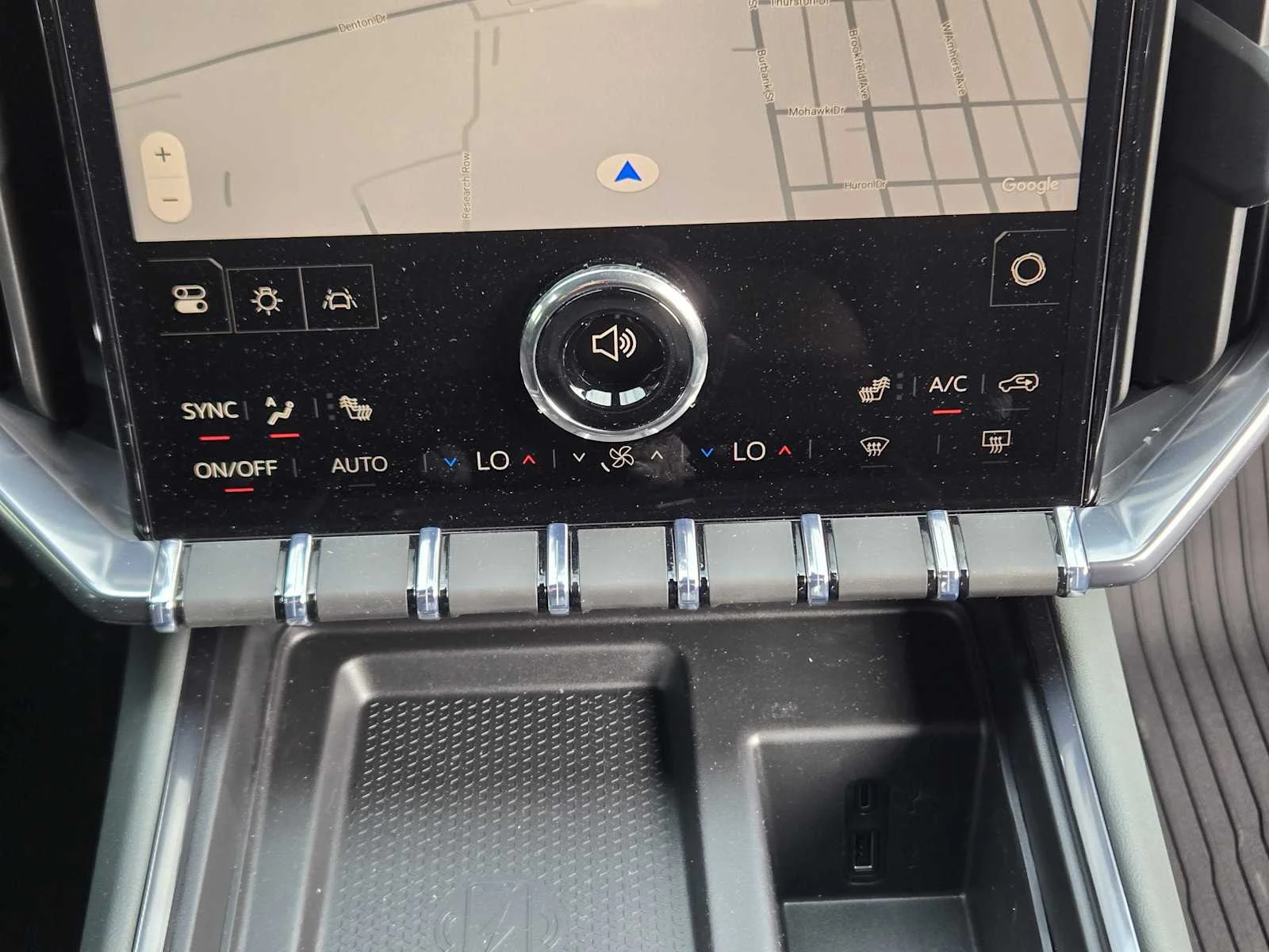 2026 GMC Acadia AT4 - Photo 13