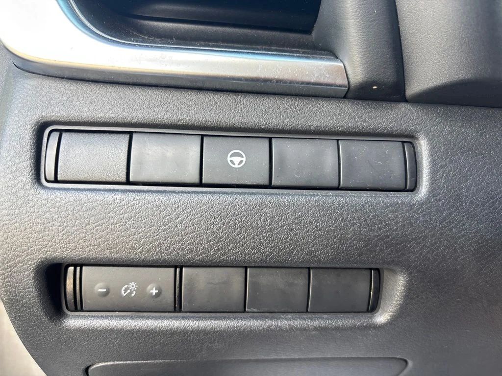 Used 2021 Gray Nissan SV image 20